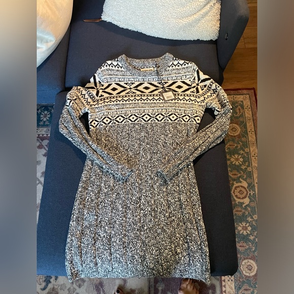 The Normal Brand Koda Sweater Dress Small NWT - Picture 2 of 3
